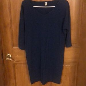 Small Old Navy maxi dress